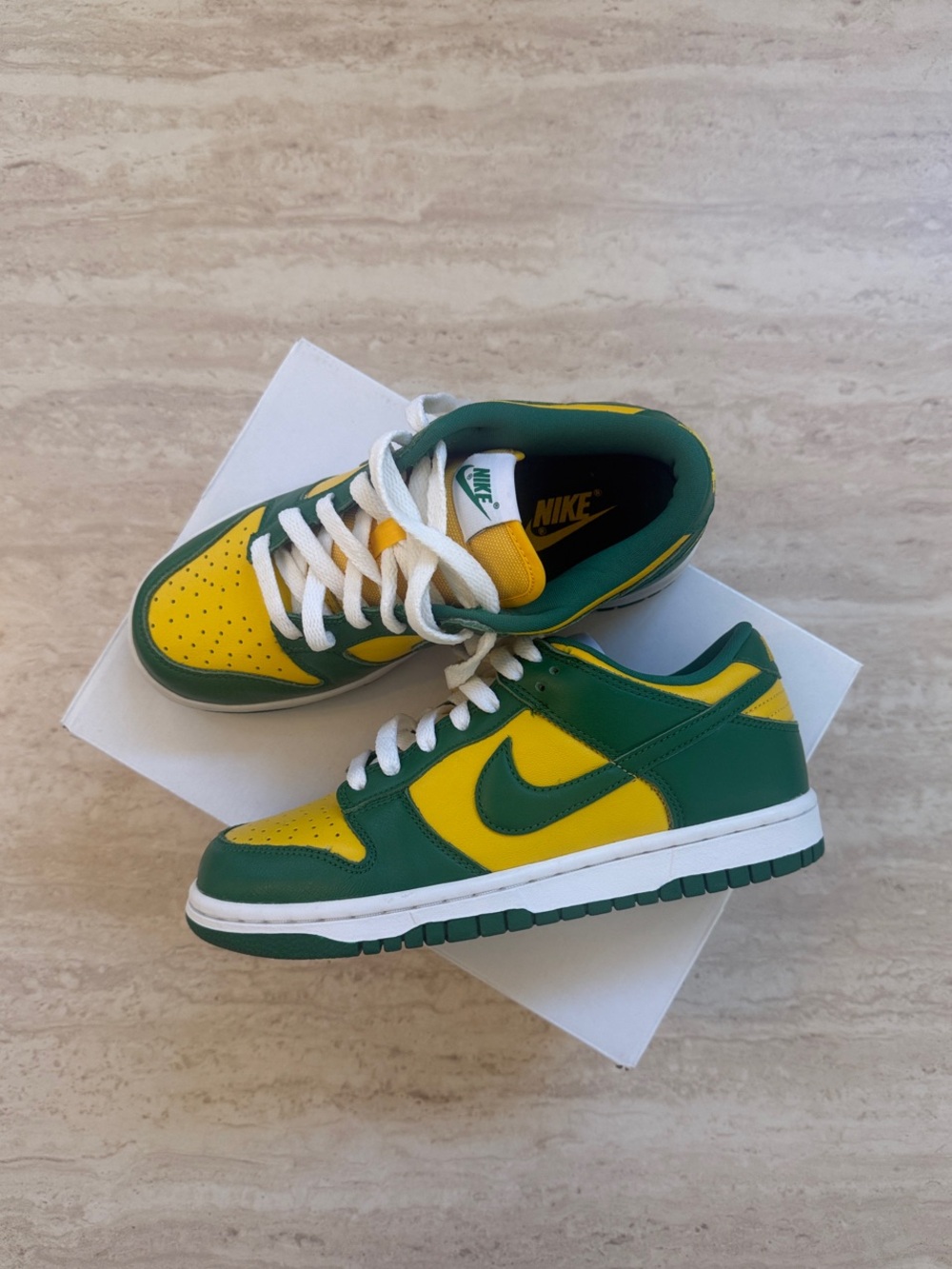 Nike Kids Low-Top Sneakers in Green and Yellow